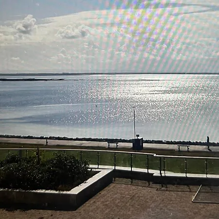 Salthill Promenade, A Very Cool & Location Apartamento *